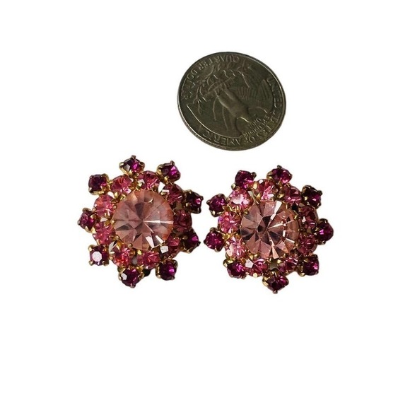 Vintage Austrian pink glass rhinestones clip earrings - Picture 3 of 3